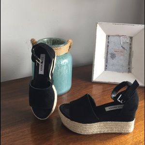 Steve Madden Apolo Black Suede Shoes